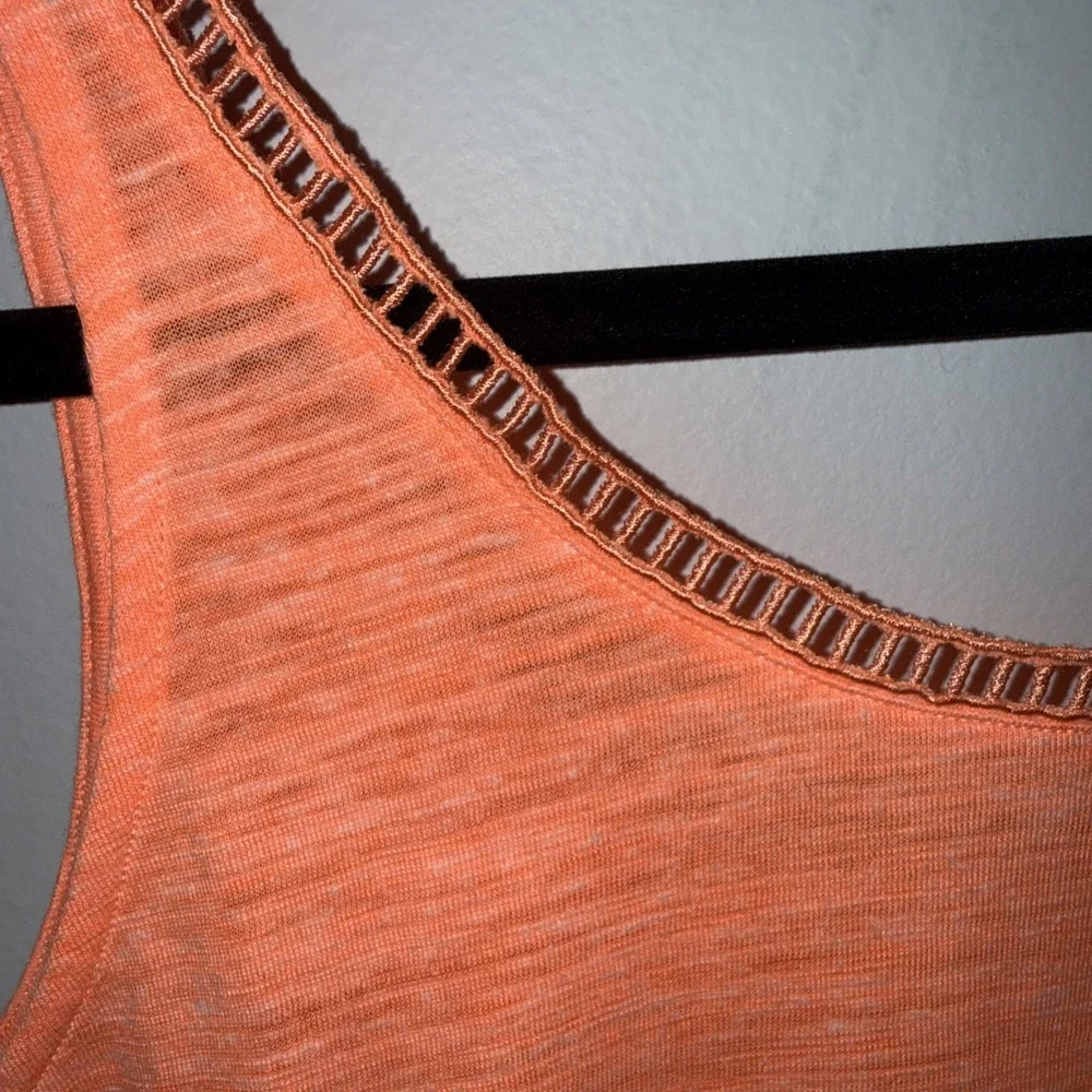 ALO Yoga Neon Orange Loose Fit Lightweight Tank Cropped Women's‎ Size M Running